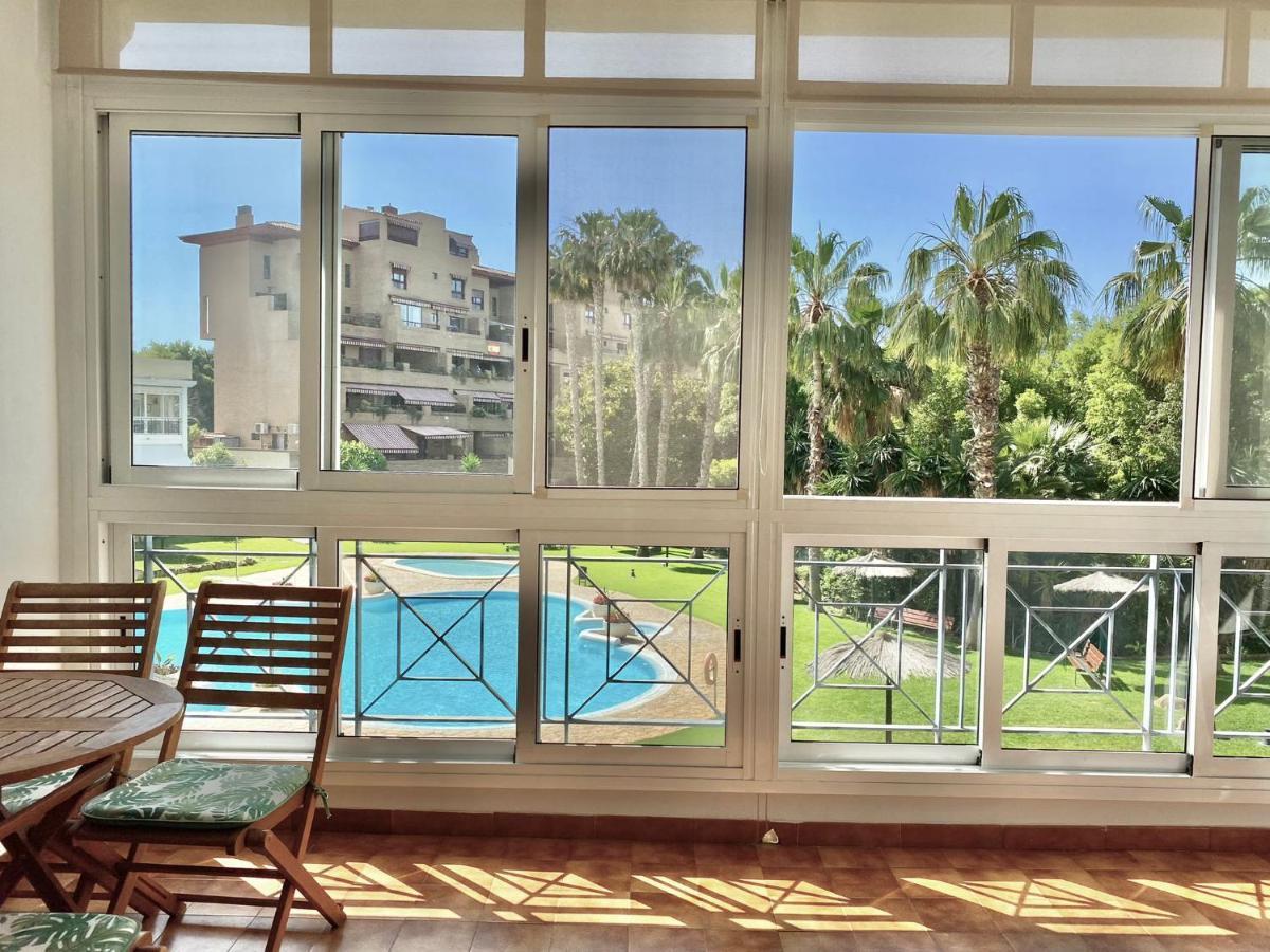 Golf Hoyo 18 4-6 Pax. Piscina, Wifi, Parking Privado. Alicante