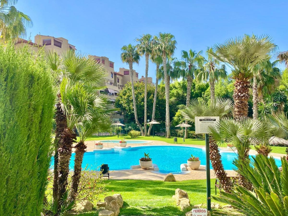 Golf Hoyo 18 4-6 Pax. Piscina, Wifi, Parking Privado. Alicante
