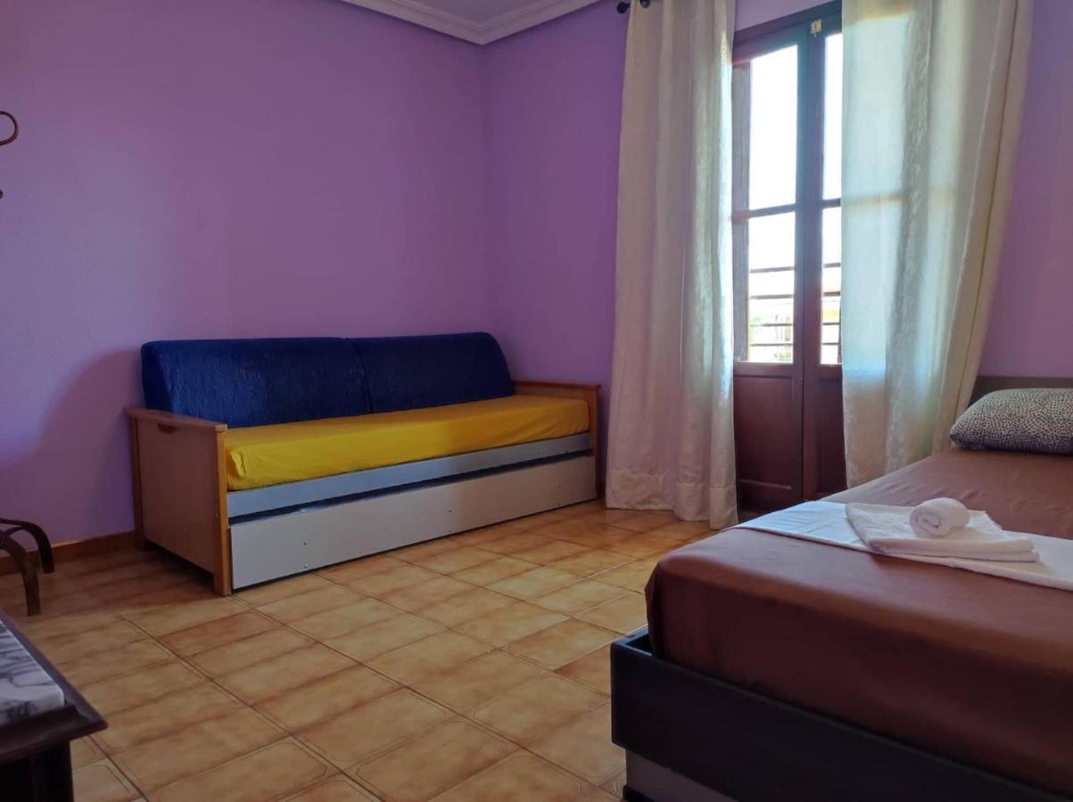 Homestay 27-3- Комната С Балконом В Квартире Аликанте Для 5 Человек