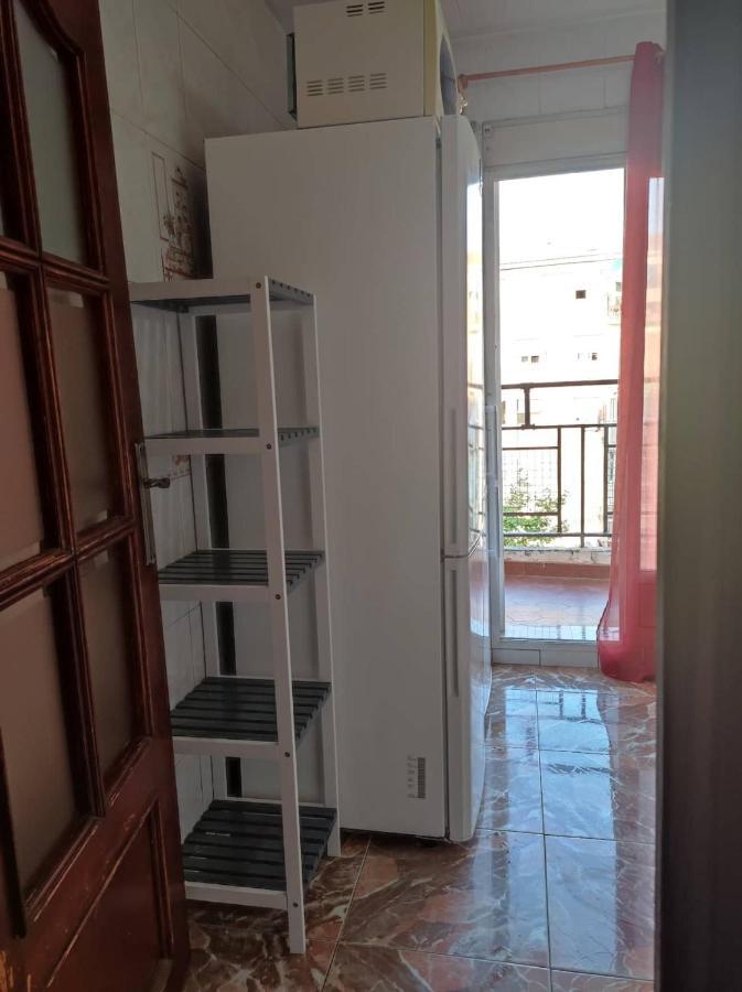 27-3- Комната С Балконом В Квартире Аликанте Для 5 Человек Homestay