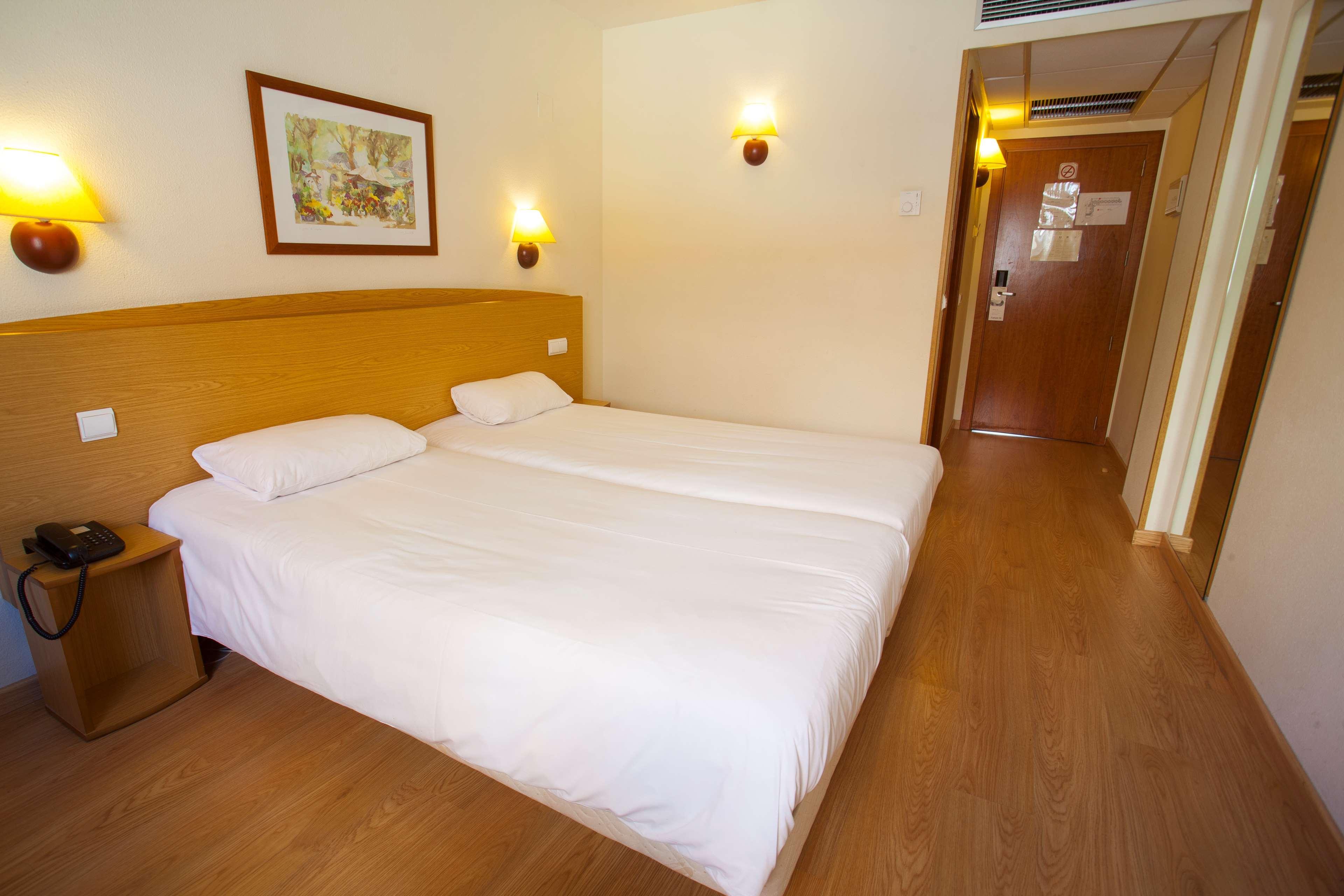 Hotel Campanile 3*
