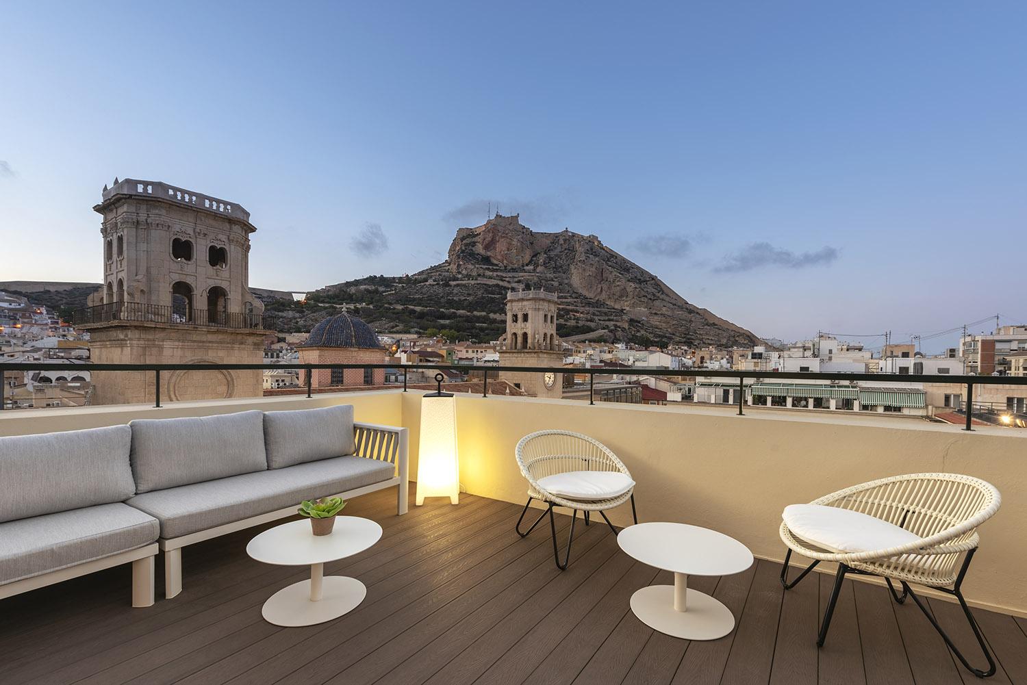 Hotel Eurostars Mediterranea Plaza 4*