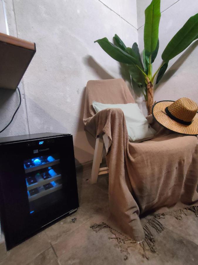 Hola Apartment *