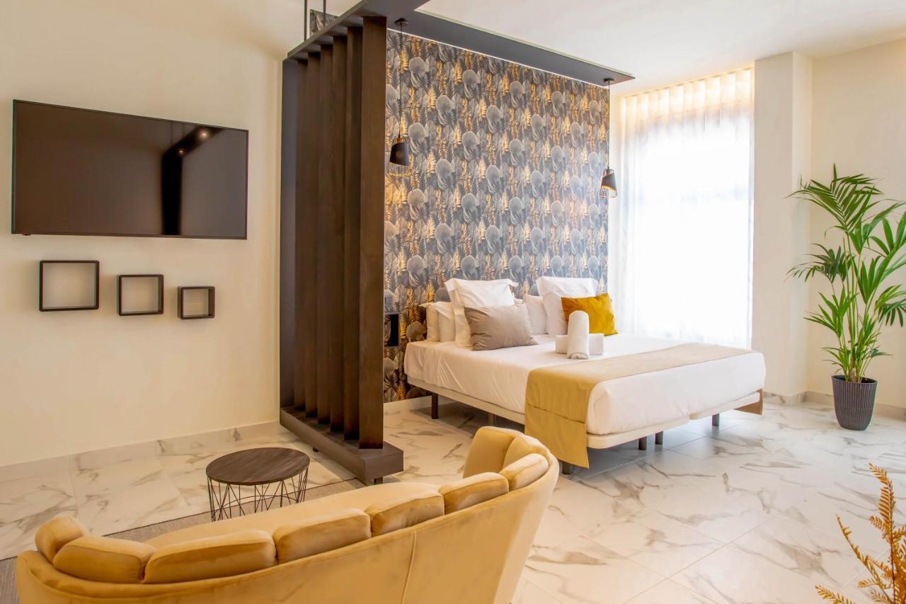 Reina Victoria La Plaza Apartment *