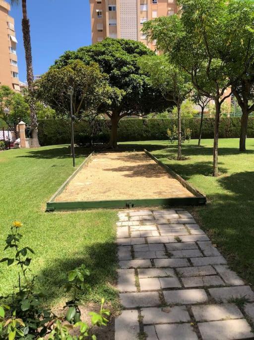 Precioso En Urbanización Junto Al Mar. Apartamento Alicante