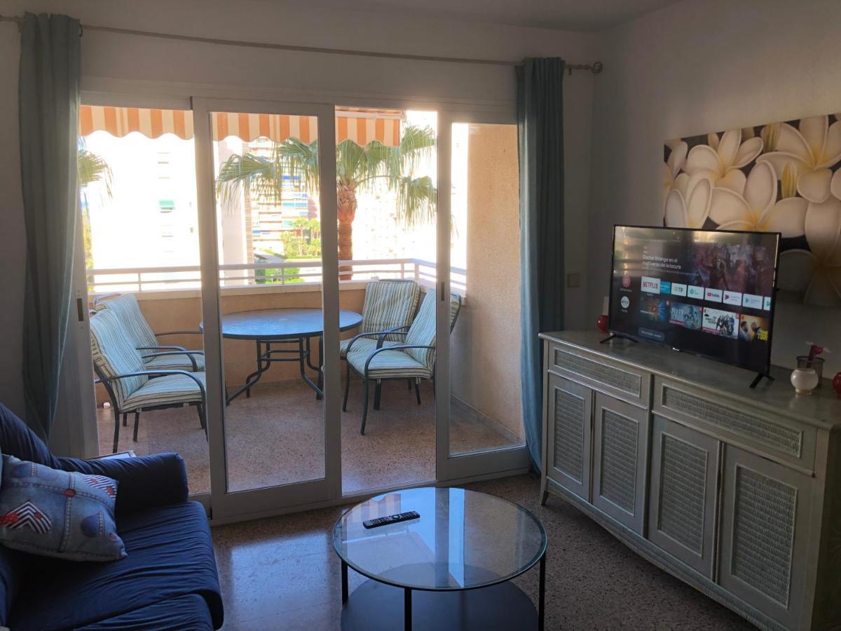 Precioso En Urbanización Junto Al Mar. Apartamento