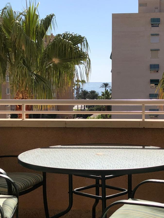 Apartamento Precioso En Urbanización Junto Al Mar. Alicante