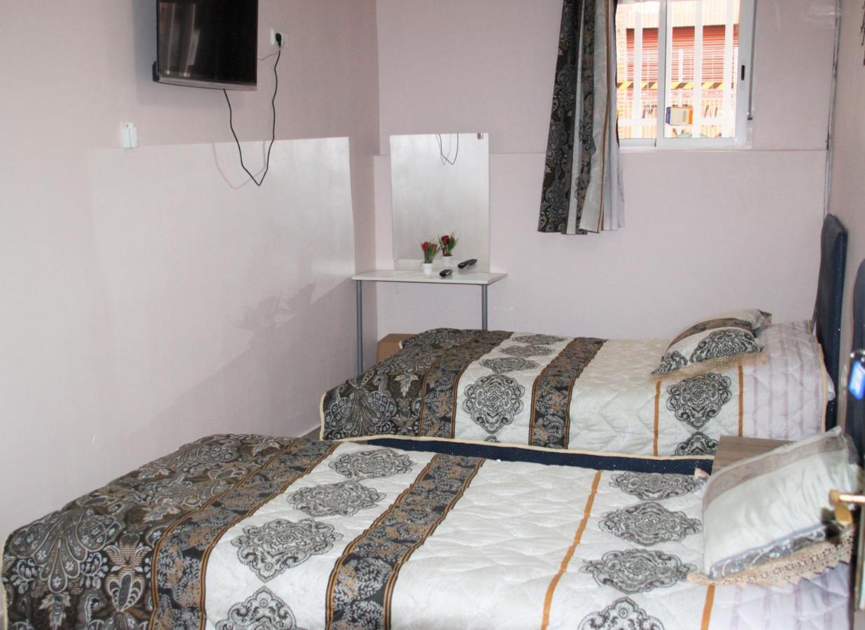 La Lambra Azul Hotel *