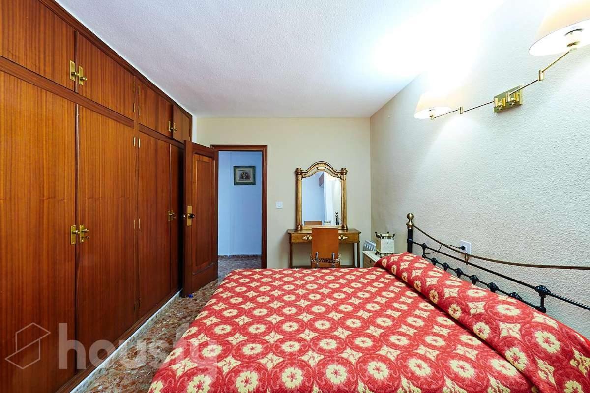 Habitación en casa particular Classic Bedroom In The Center Of *