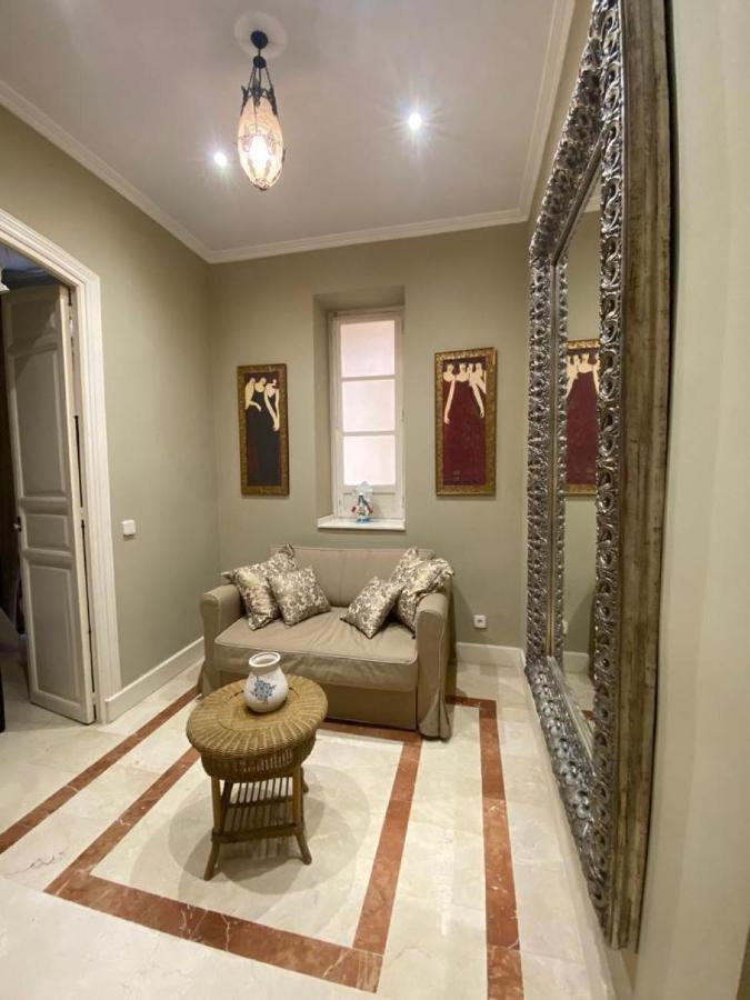 Chic E Classic Apartment
