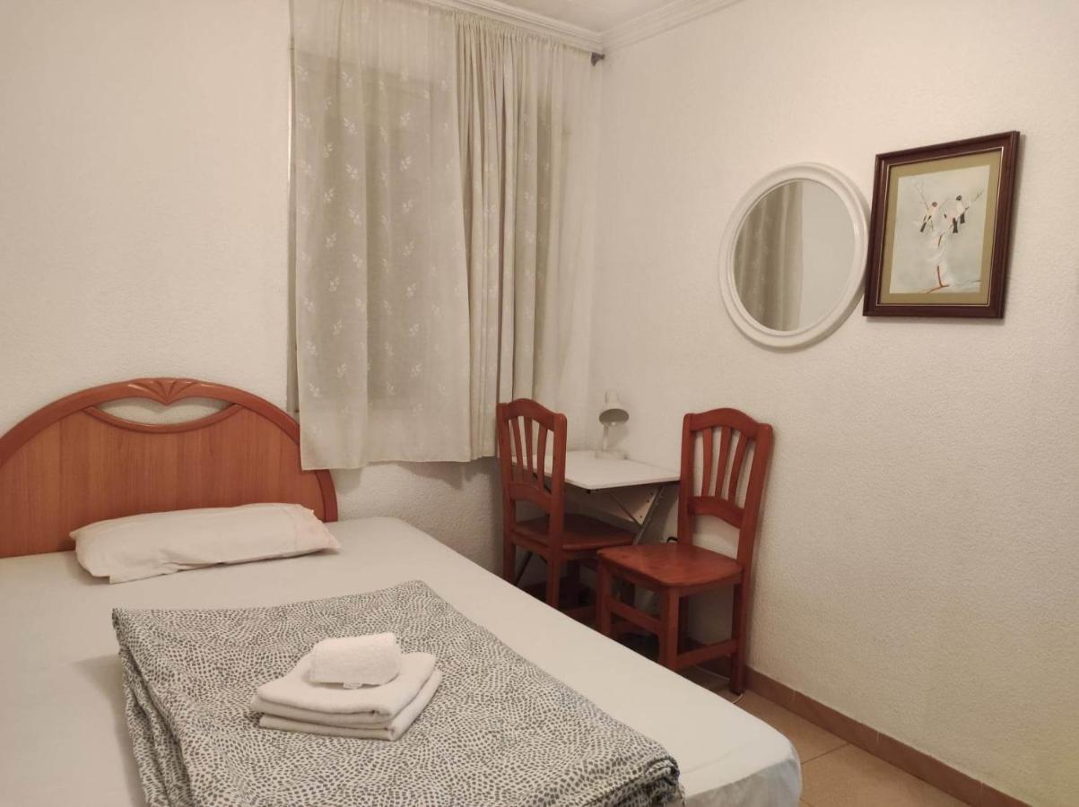 30-3- бюджетная комната в квартире для 2 человека, Habitación en casa particular