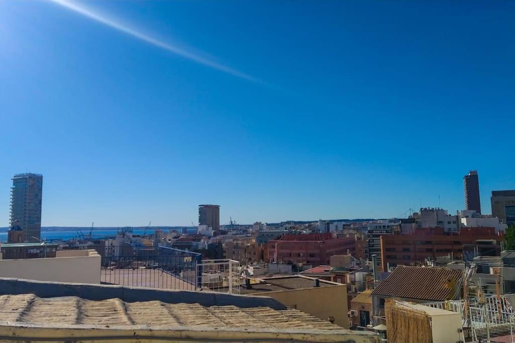 Сasa de vacaciones Casa Colorista En El Casco Antiguo Alicante