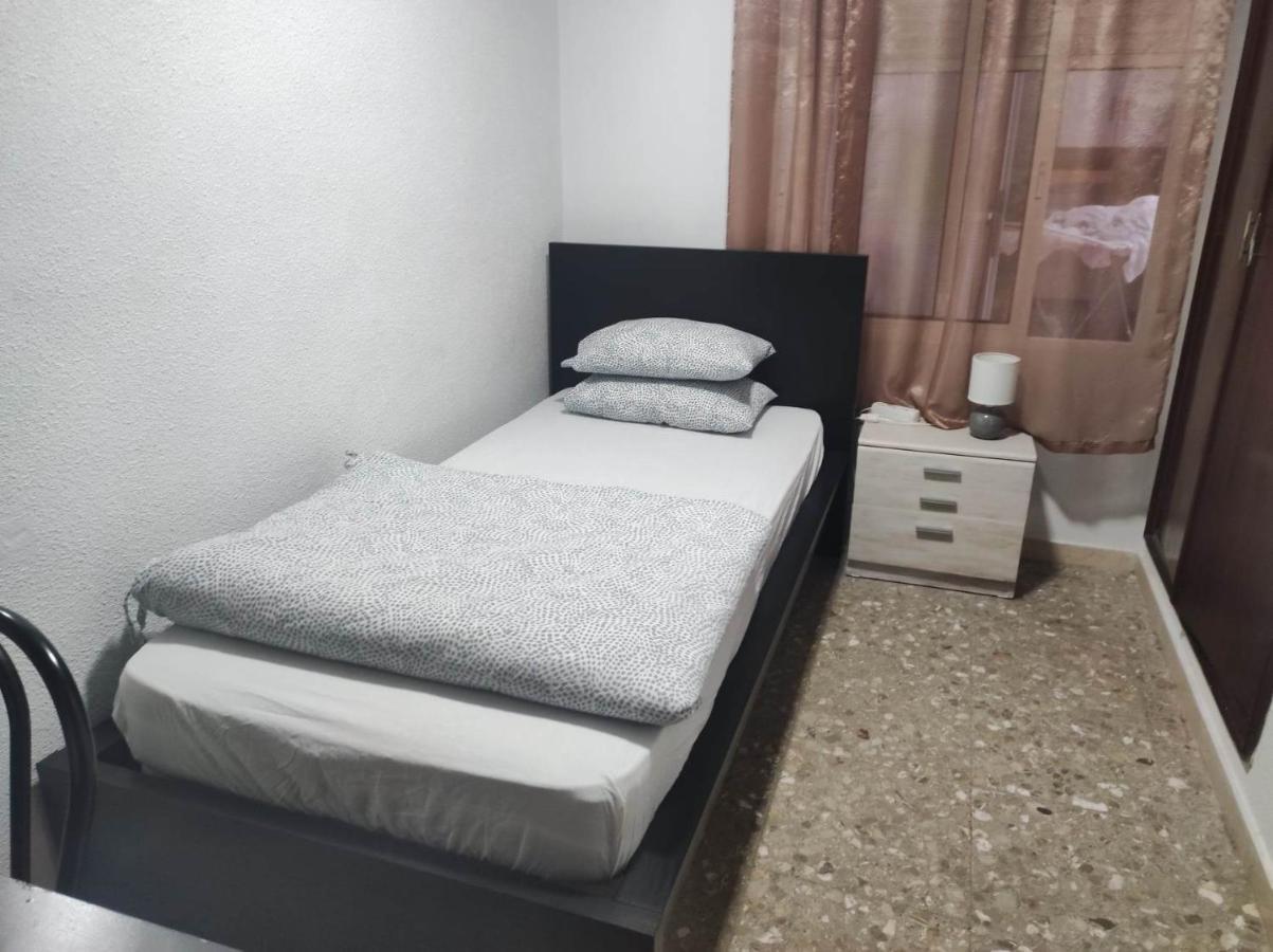 Habitación en casa particular 35-6-2- Комната В Квартире Для 1 Человека В Аликанте