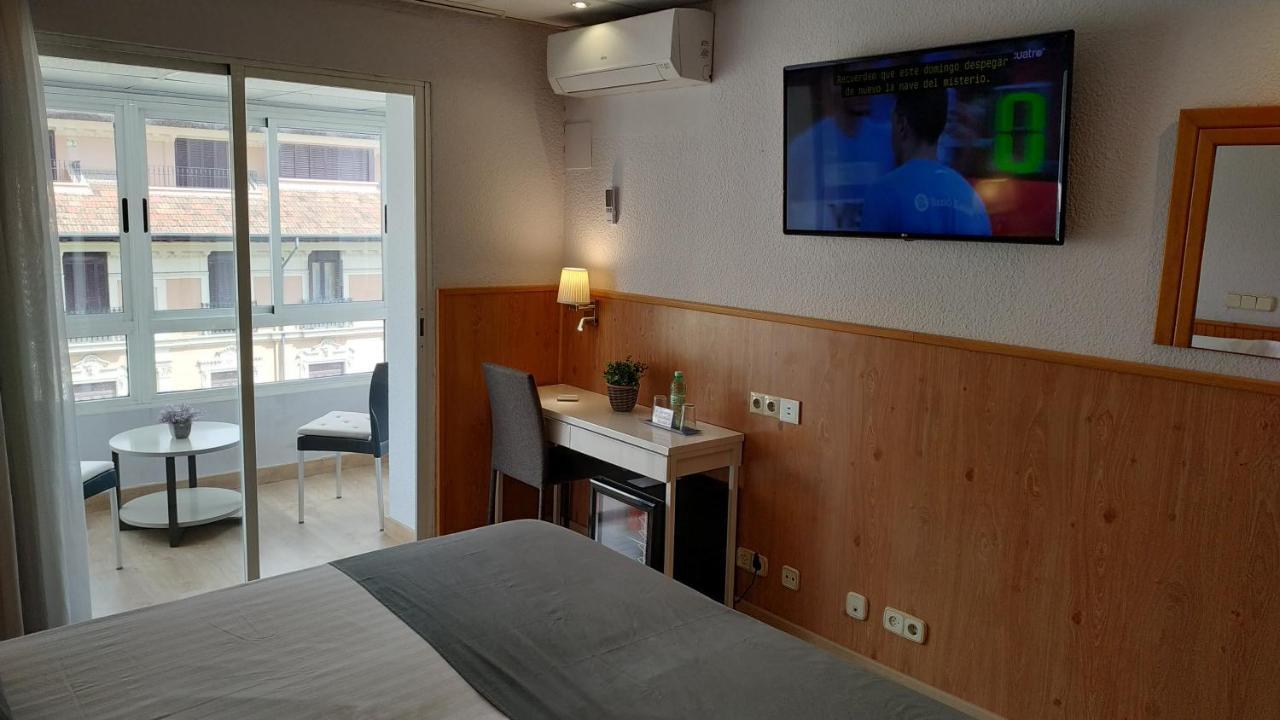 Mendez Nuñez Hotel