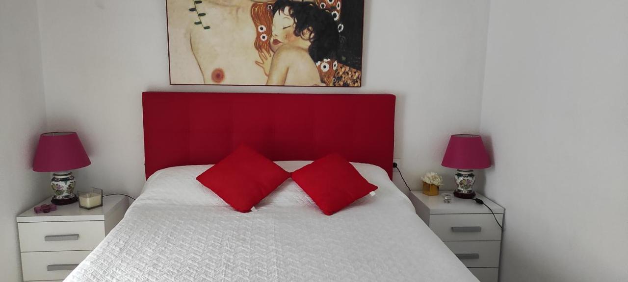 Entero En La Playa San Juan Benacantil Homestay *