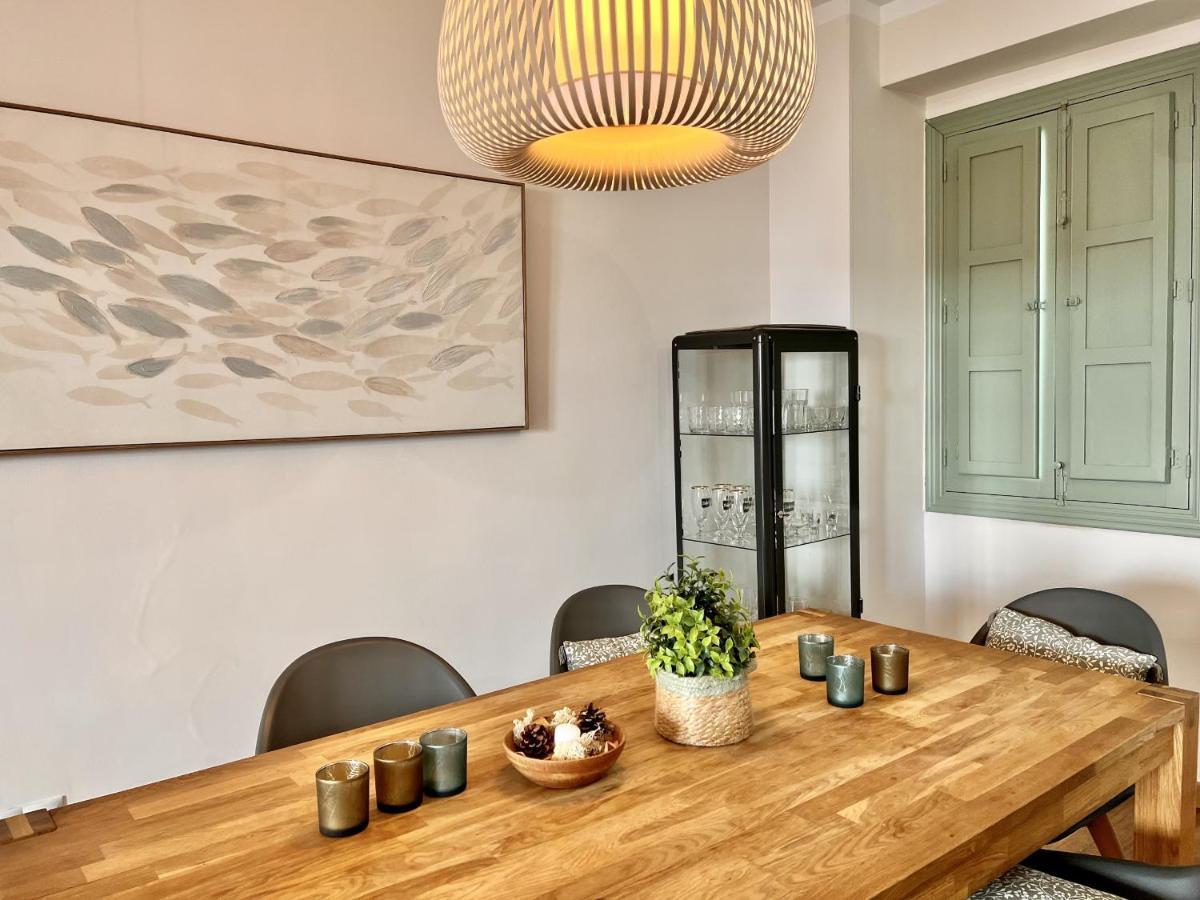 Downtown By United Renters Apartment *
