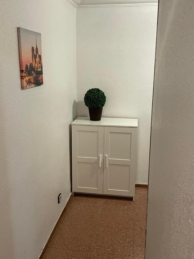 Piso Grande Amplio Grandes Grupos 4 2 Baños, 4ac Y Wifi *