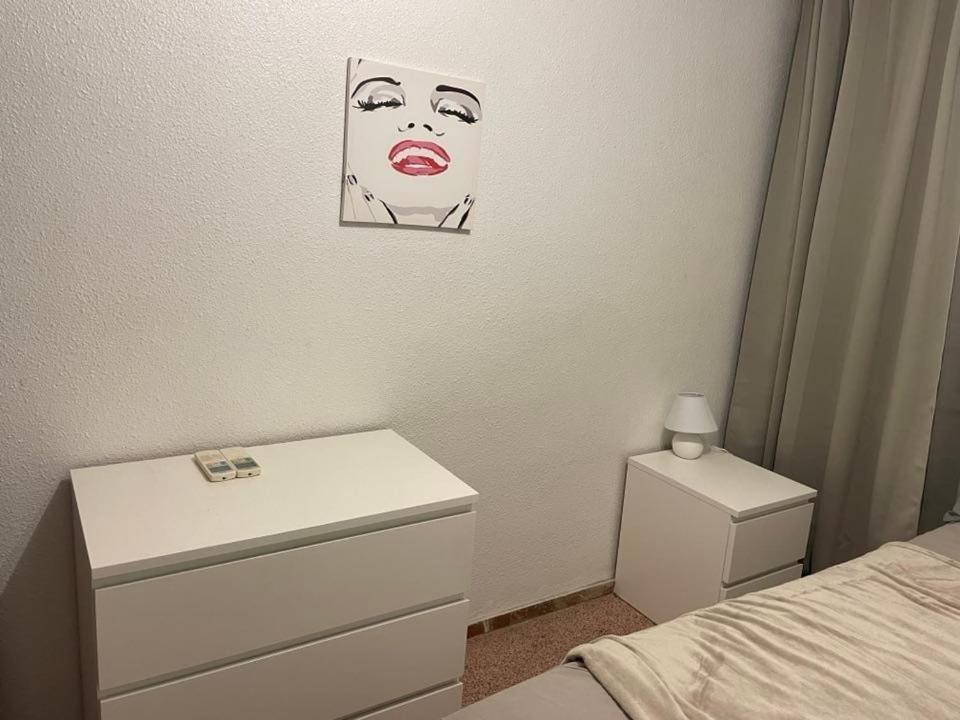 Apartamento Piso Grande Amplio Grandes Grupos 4 2 Baños, 4ac Y Wifi Alicante