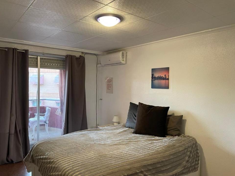 Apartamento Piso Grande Amplio Grandes Grupos 4 2 Baños, 4ac Y Wifi *