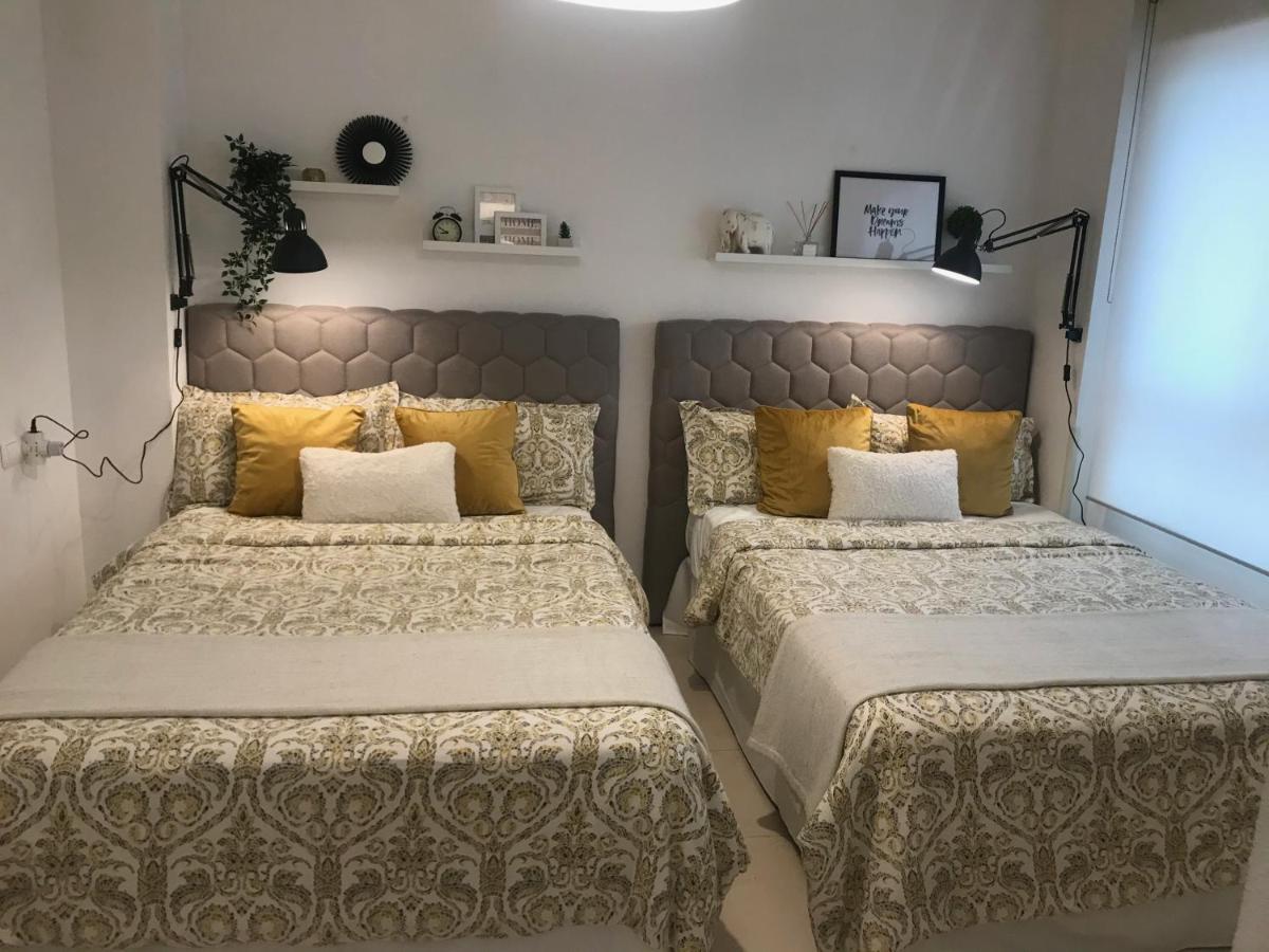 Designer's Flat - 3 Bdrm - Wifi - Location Apartamento
