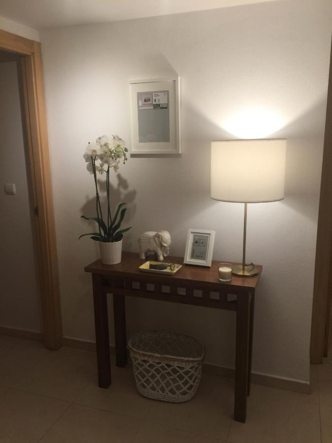 Apartamento Designer's Flat - 3 Bdrm - Wifi - Location