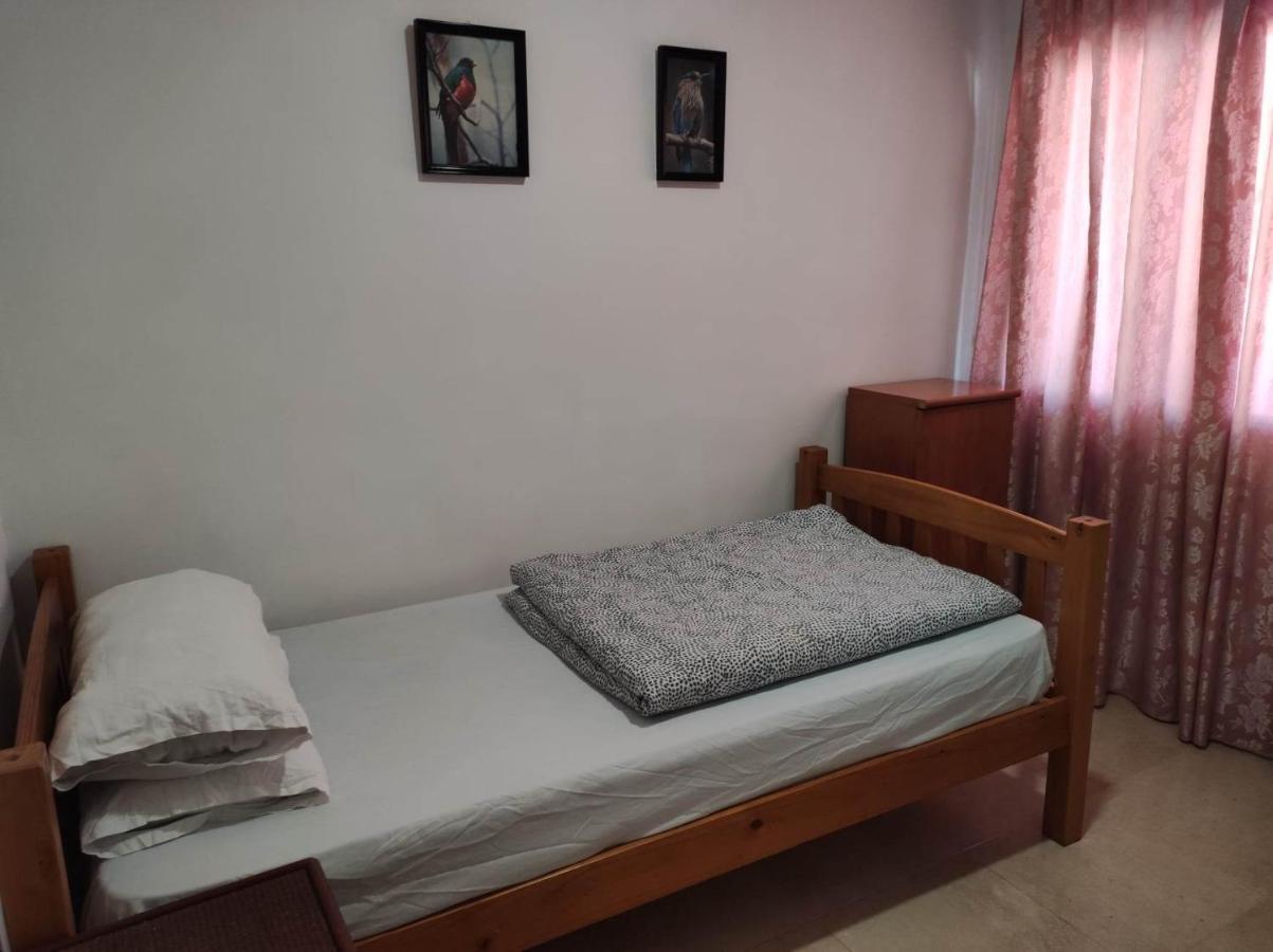 24d-1-комната в квартире для 1 человек Homestay Alicante