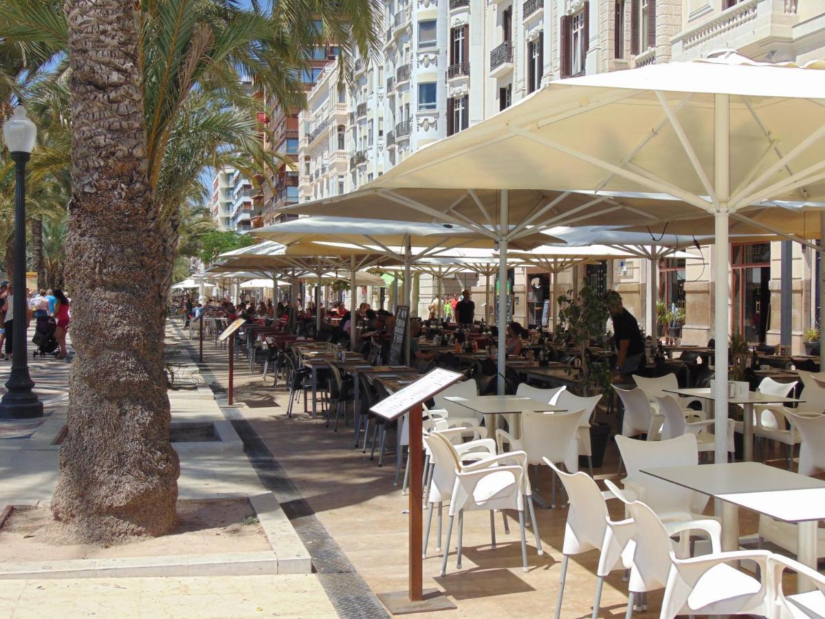 Playa Postiguet Apartamento