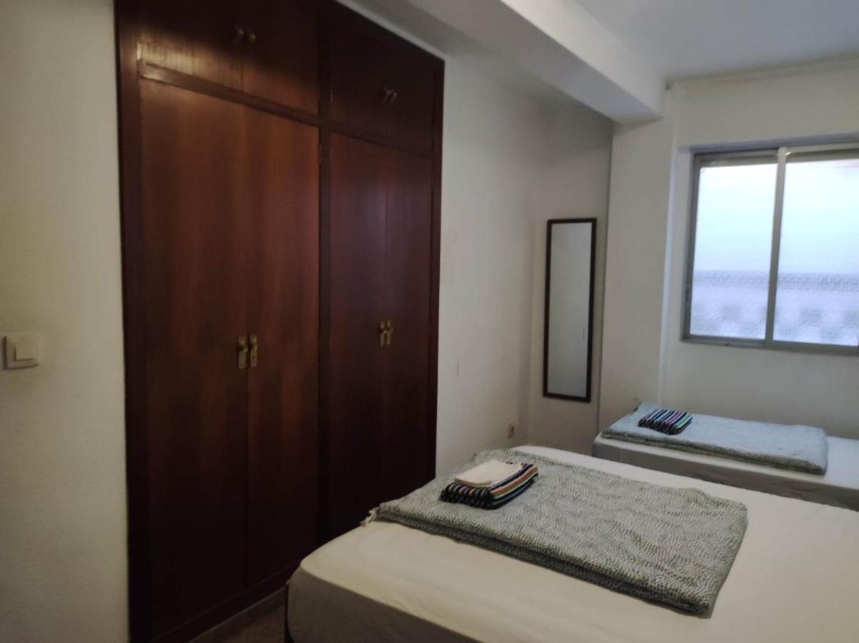 Habitación en casa particular 10-46-1- Комната В Квартире Для 4 Человек В Аликанте