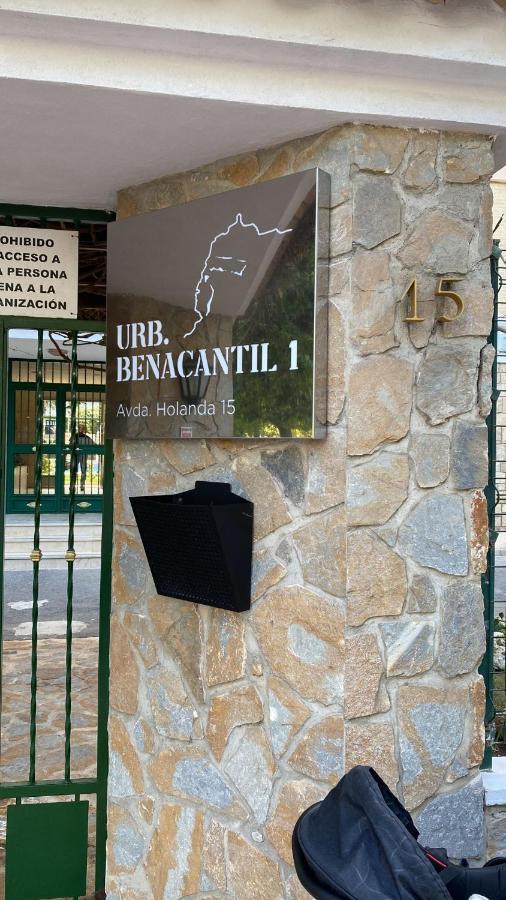 Entero En La Playa San Juan Benacantil Homestay