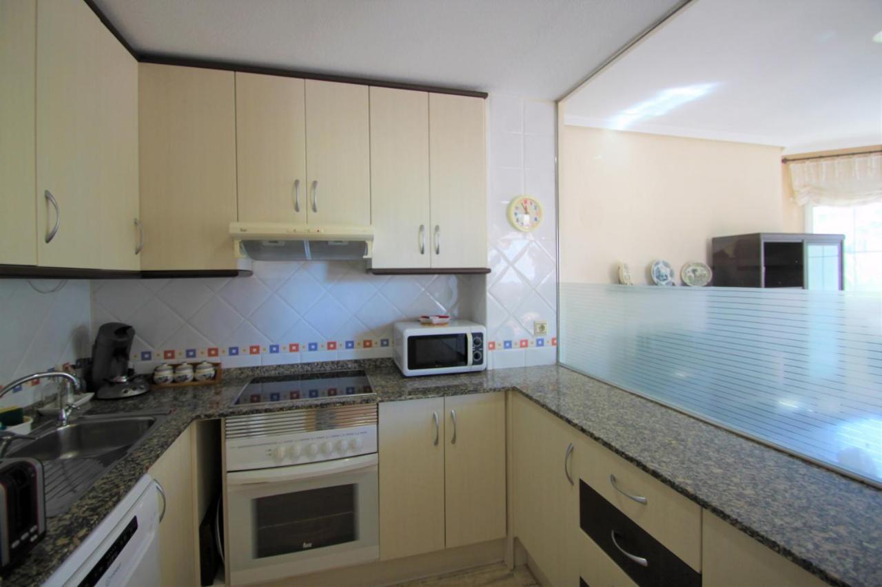 Apartamento Con Magnifica Terraza En El Campello C105 *
