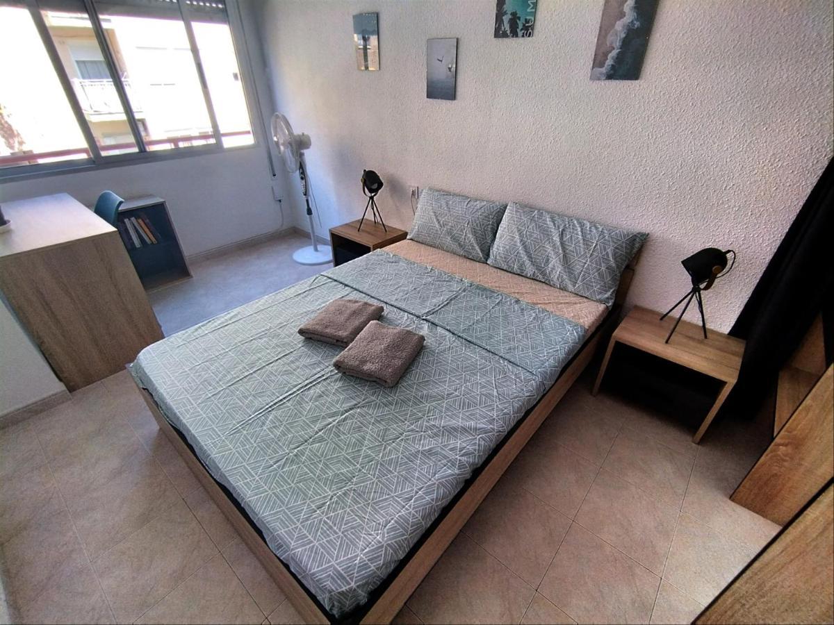Habitación en casa particular Shared With Host Alicante
