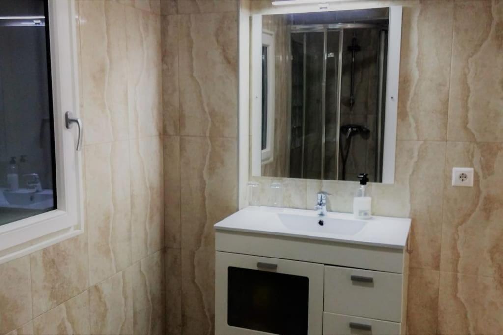 Modern Flat At Garbinet With Wifi Apartamento