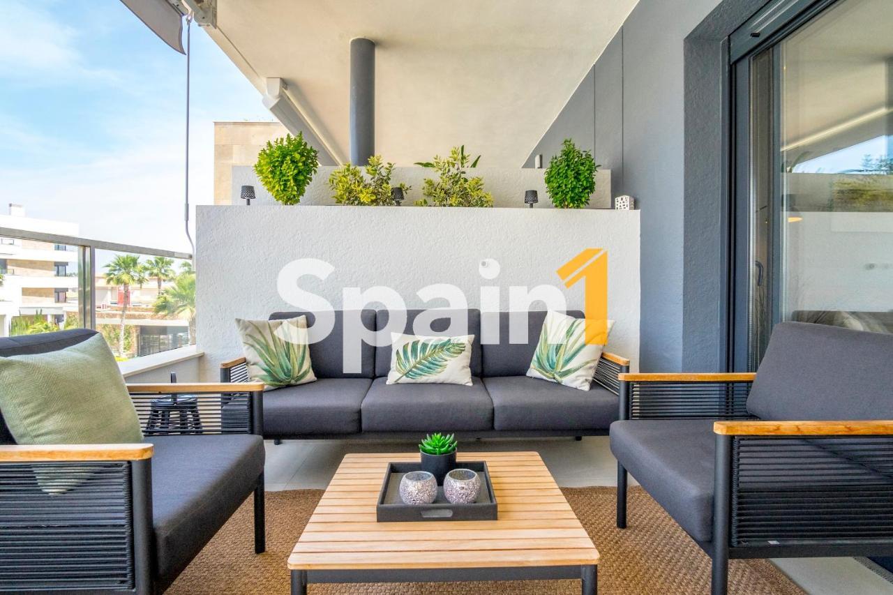 Apartment 3 Bedrooms In Flamenca Village With 3 Pools, Sauna, Gym And Jacuzzi Alicante