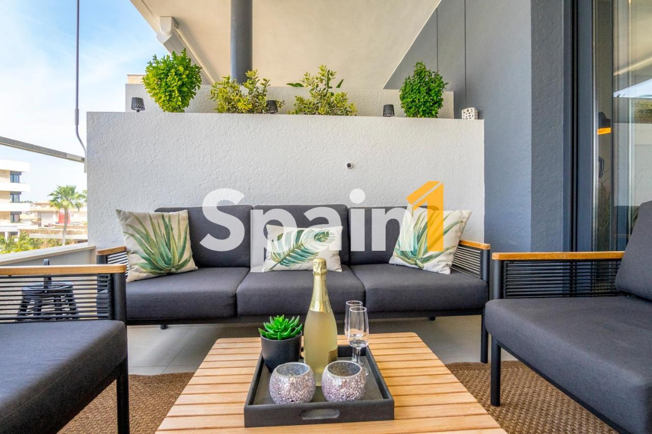 3 Bedrooms In Flamenca Village With 3 Pools, Sauna, Gym And Jacuzzi *