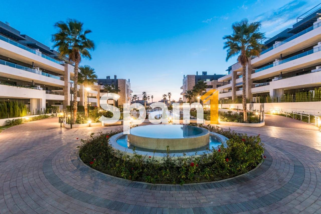 Apartment 3 Bedrooms In Flamenca Village With 3 Pools, Sauna, Gym And Jacuzzi *