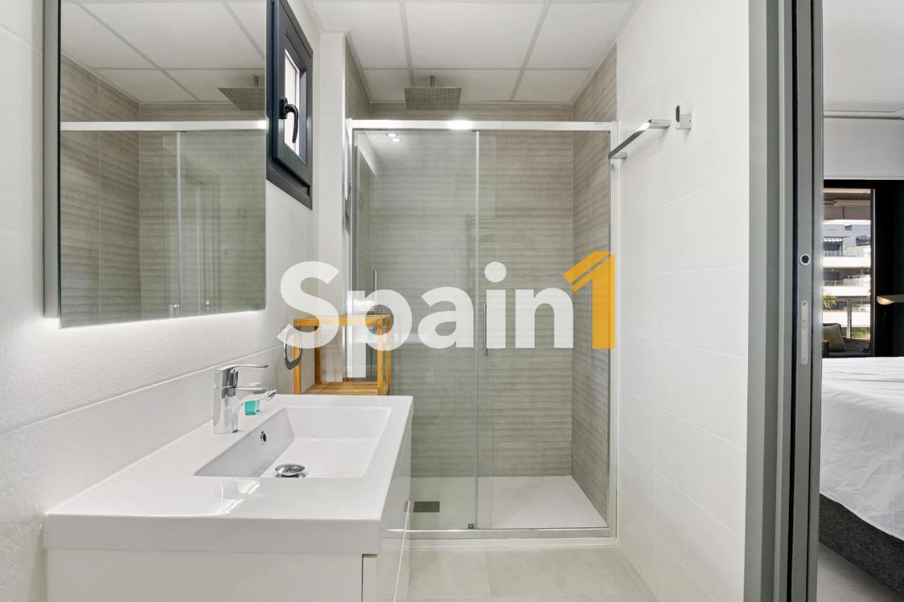 Apartment 3 Bedrooms In Flamenca Village With 3 Pools, Sauna, Gym And Jacuzzi