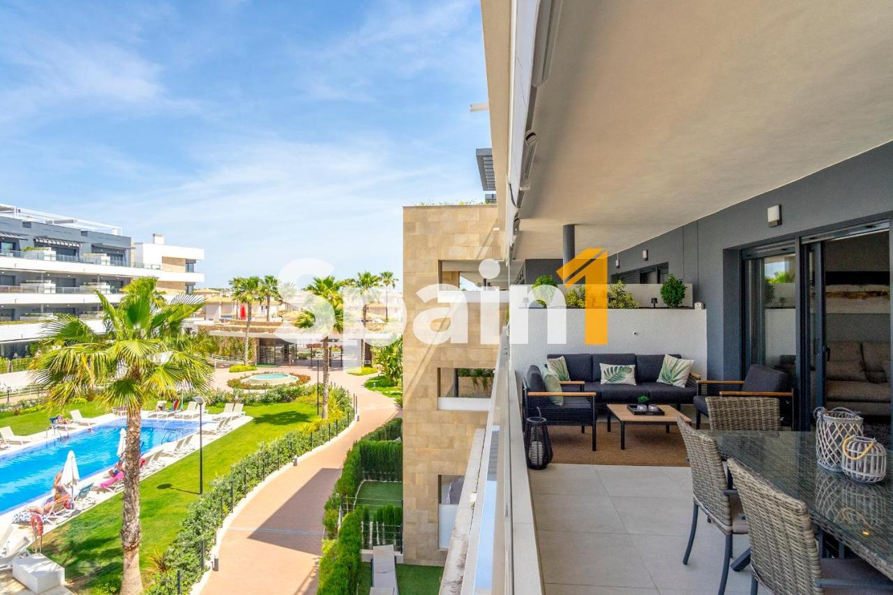 3 Bedrooms In Flamenca Village With 3 Pools, Sauna, Gym And Jacuzzi Apartment Alicante