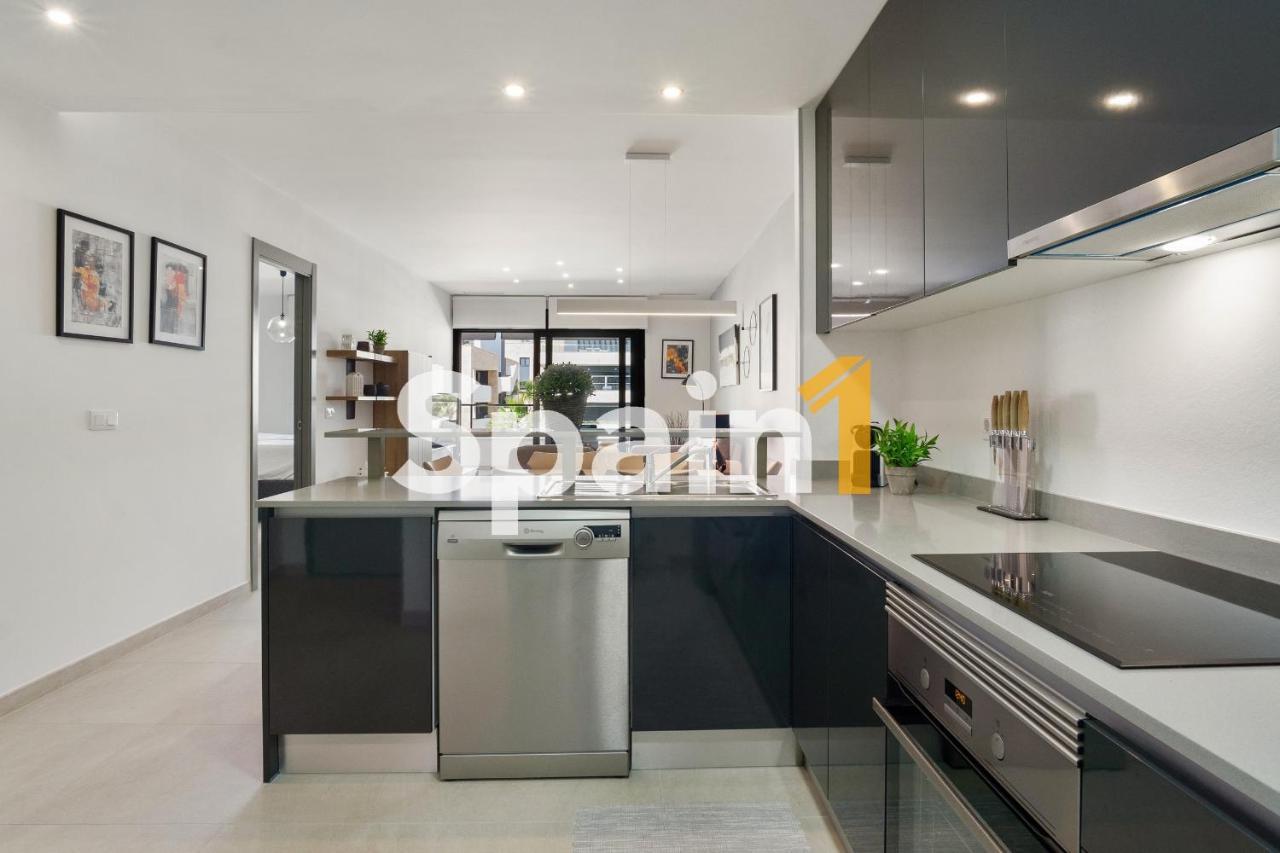 Apartment 3 Bedrooms In Flamenca Village With 3 Pools, Sauna, Gym And Jacuzzi