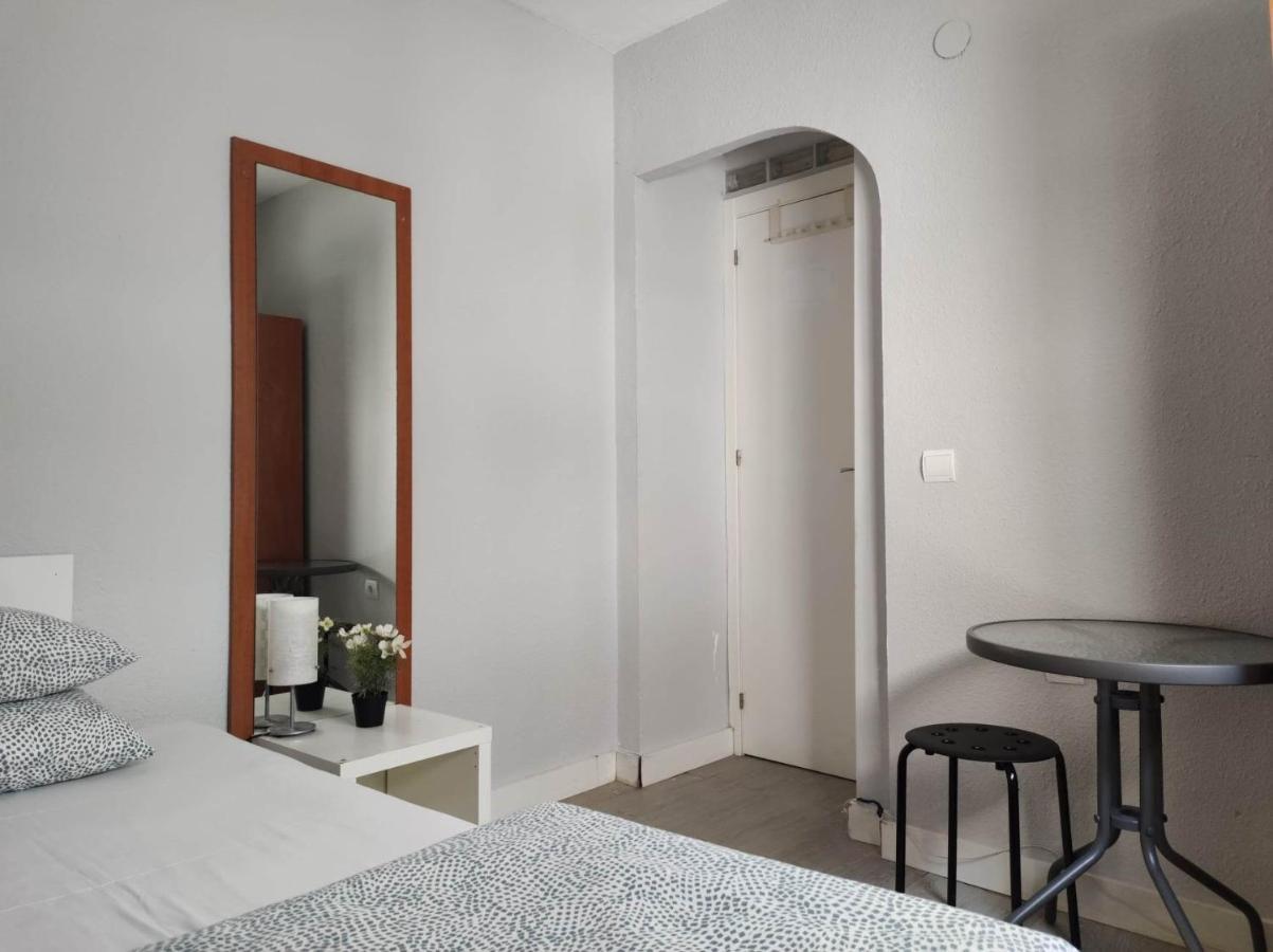 Homestay 38 - Habitacion En Piso *