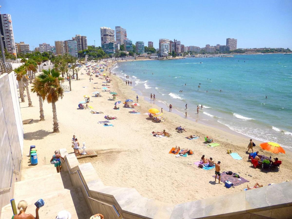 Villa Great Villa, Sea Views, 20 Secs Walk To The Beach, Bbq, 9 People, 5 Mins Car From Center, Sailing Club 3 Mins Walk Alicante