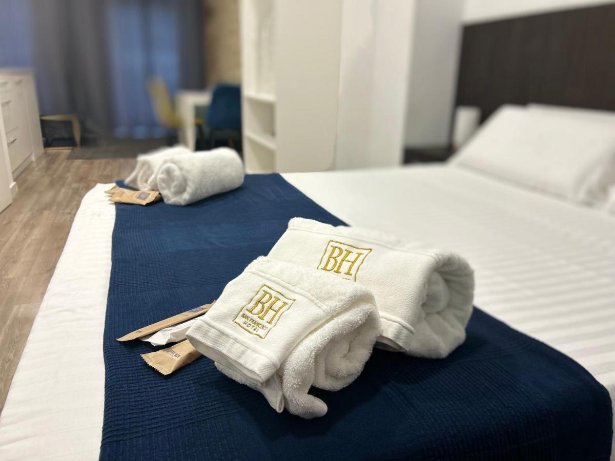 Bh Suites Apartment