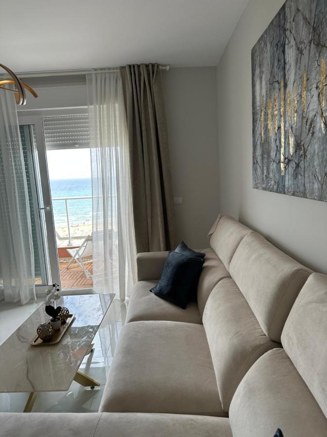 Luxury Beach Flat Apartment *