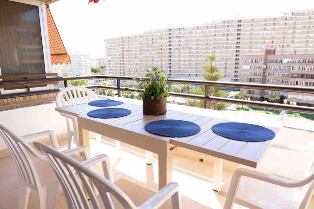 Gran Apartamento, Aire Acondicionado, Piscina Y Parking Gratuito Apartamento Alicante