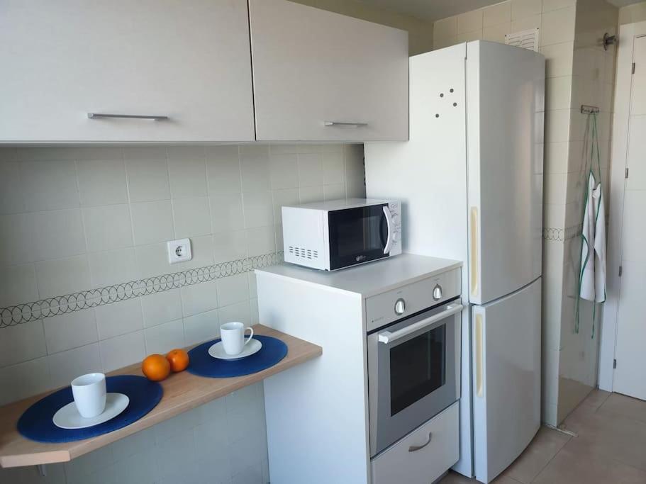 Gran Apartamento, Aire Acondicionado, Piscina Y Parking Gratuito Alicante