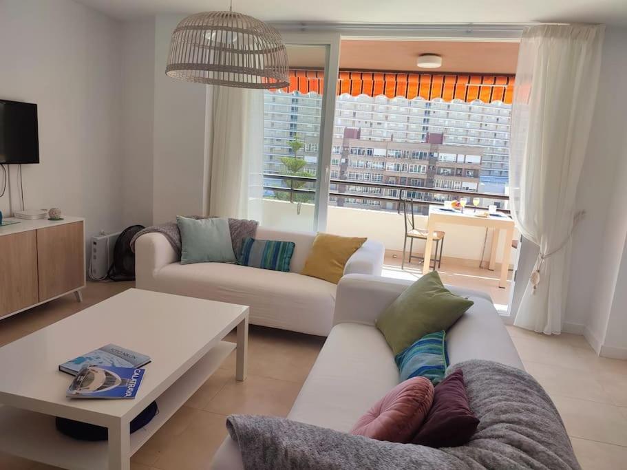 Gran Apartamento, Aire Acondicionado, Piscina Y Parking Gratuito