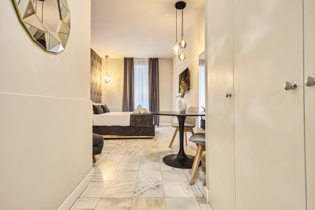 Aparthotel Hello
