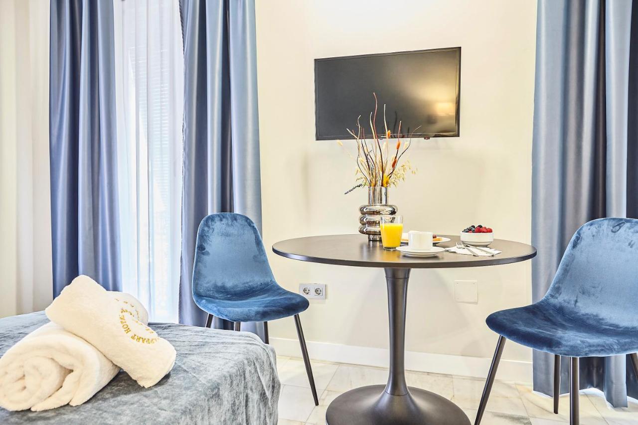 Hello Aparthotel *