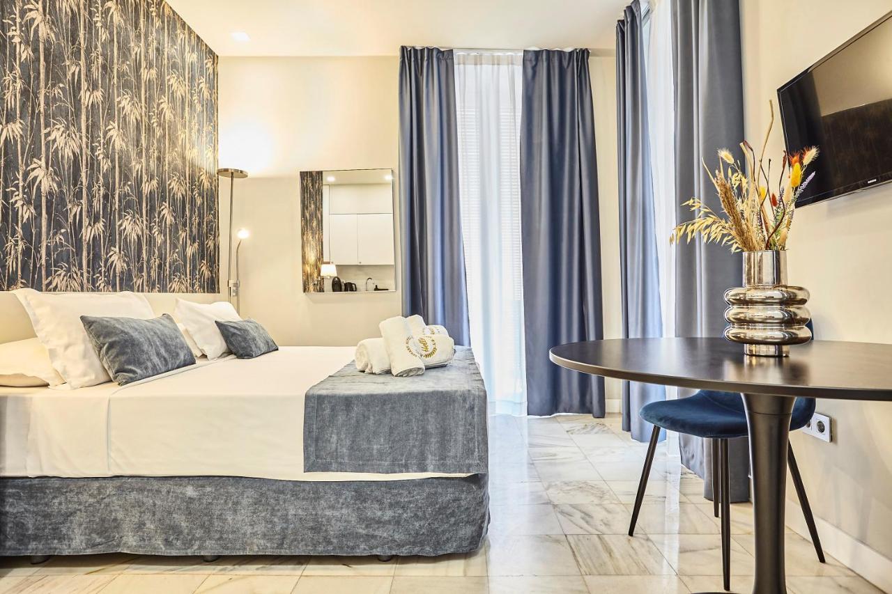 Hello Aparthotel *