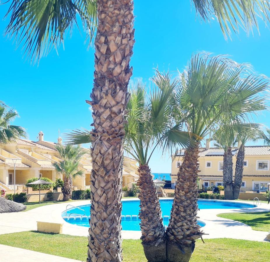 Casa En Punta Prima Сasa de vacaciones