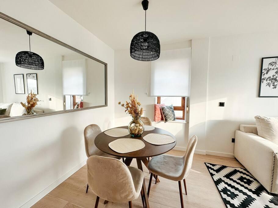 Apartamento Precioso Con Piscina Y Vistas
